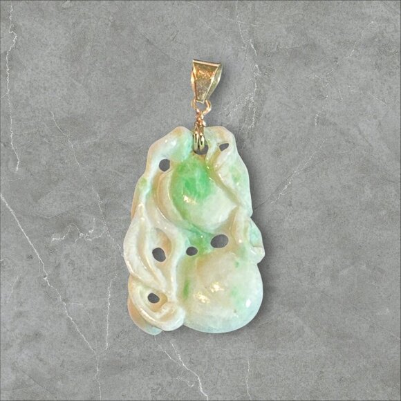 Chinese Vintage Hand Carved Jadeite Fruit Pendant Gold Bezel - Picture 7 of 7